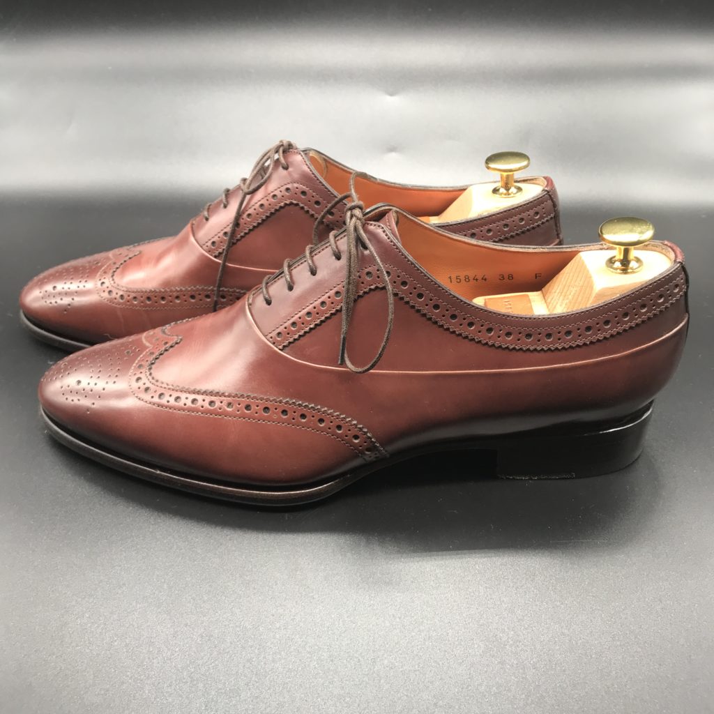 サントーニ Santoni 紳士 ウイングチップ ブラック